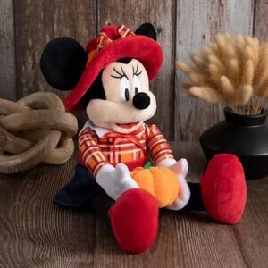 Minnie & Pumpkin Fall Shelf Sitter